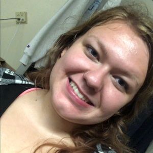 Meet your Posher, Kendra